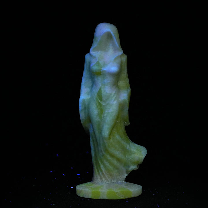 Natural Crystal Graceful Small Ghost Lady