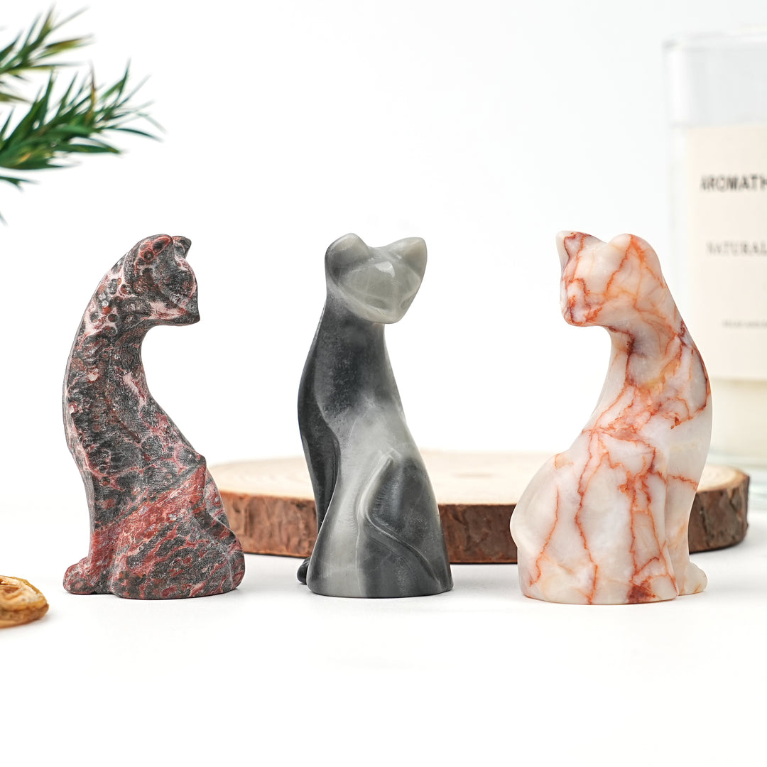 Natural Crystal Carving Looking Back Cat