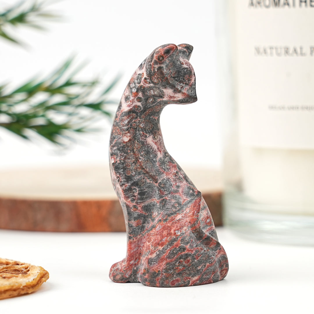 Natural Crystal Carving Looking Back Cat