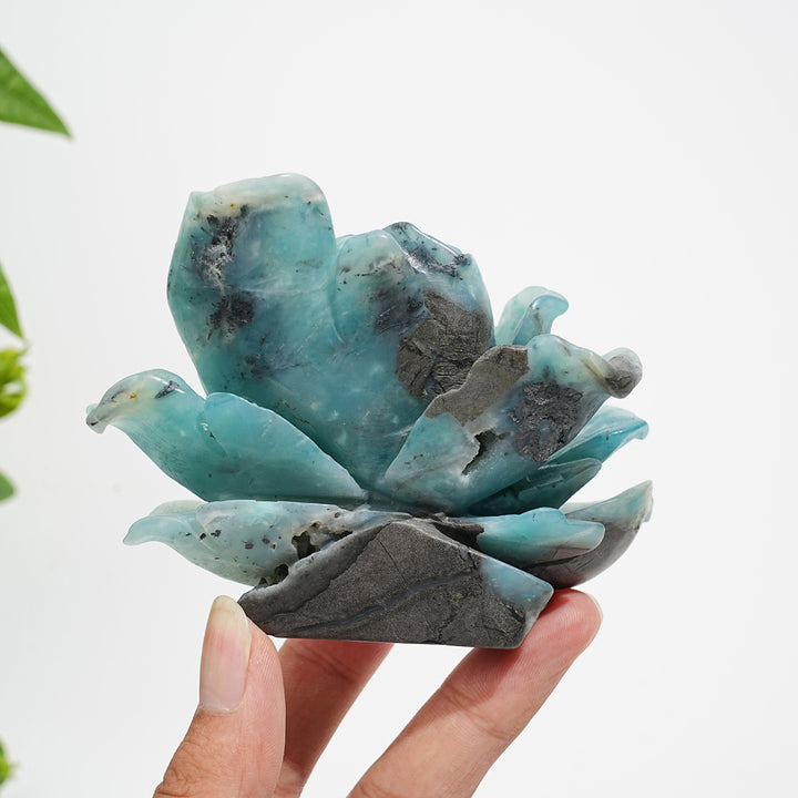 Unique,Natural Crystal Blue Quartzite Peony Carving
