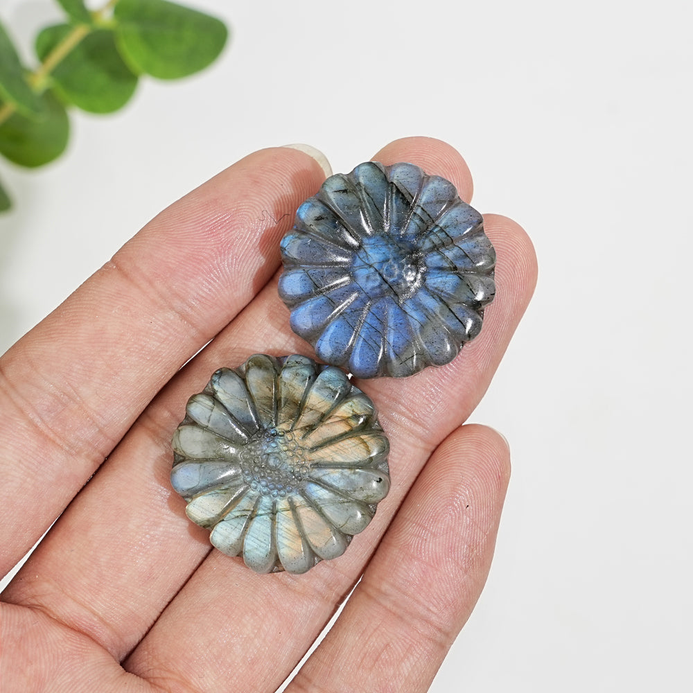 Natural Crystal Carving Labradorite Daisy