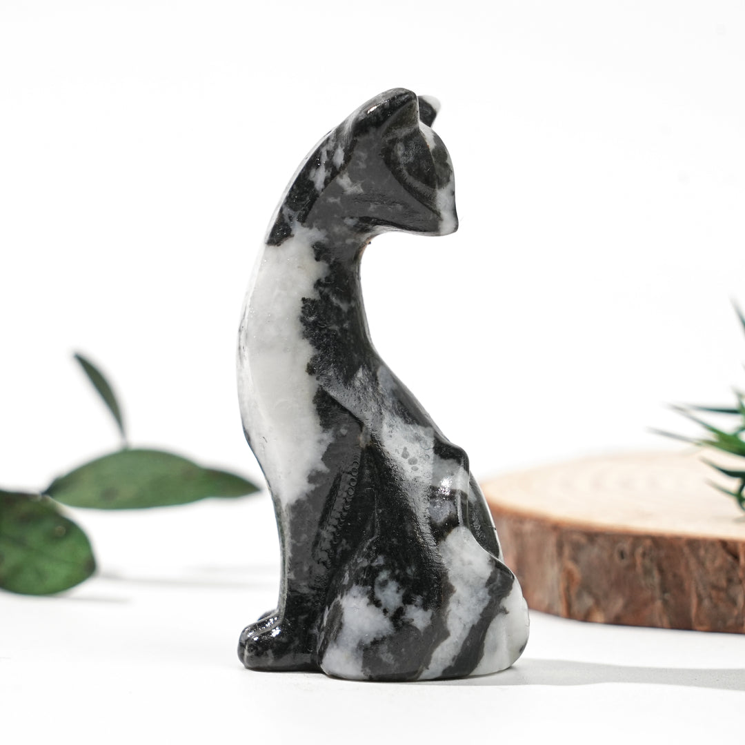 Natural Crystal Carving Looking Back Cat