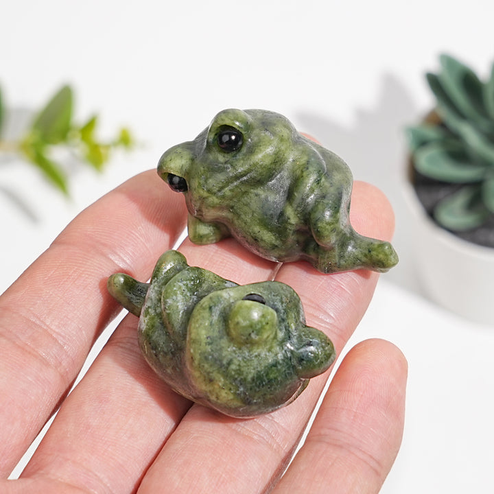 Natural Crystal Cute Frog Carving