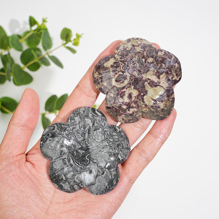 Natural Crystal Peach Blossom Sphere Holder Carving