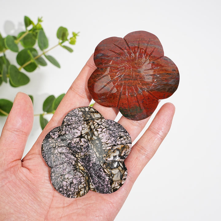 Natural Crystal Peach Blossom Sphere Holder Carving