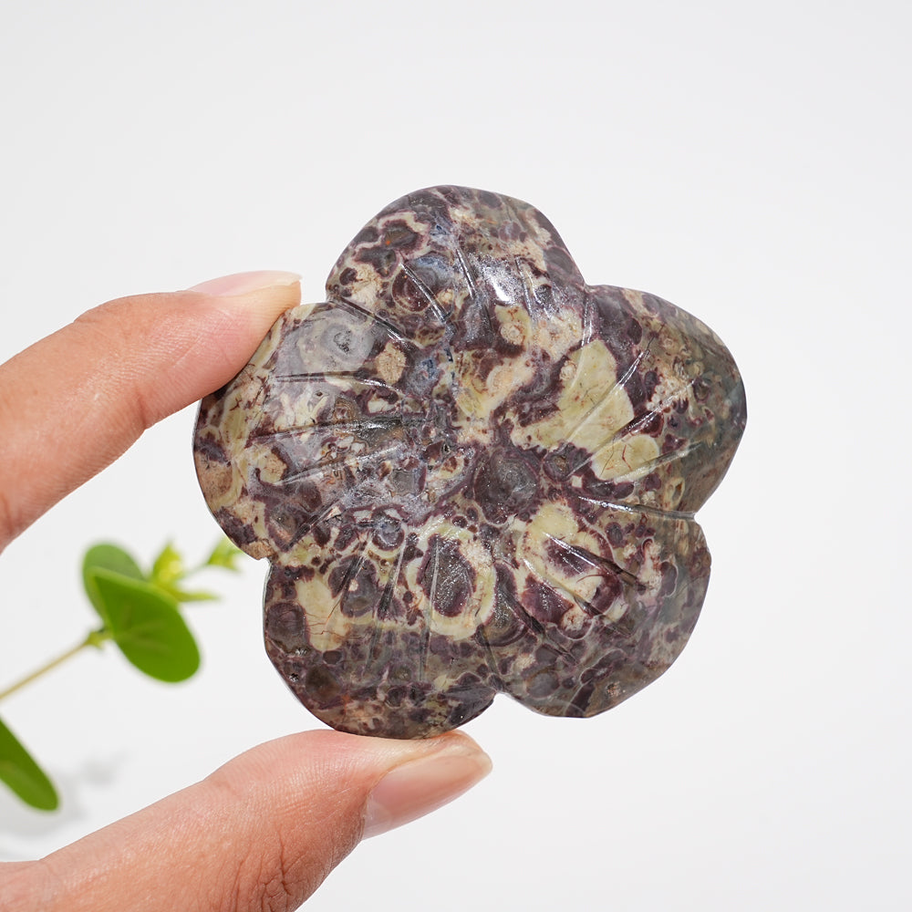 Natural Crystal Peach Blossom Sphere Holder Carving
