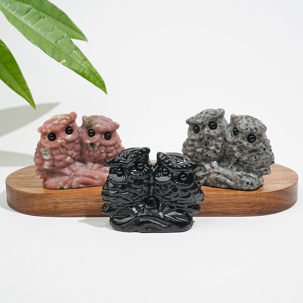 Natural Crystal Couple Owl Embrace Carving