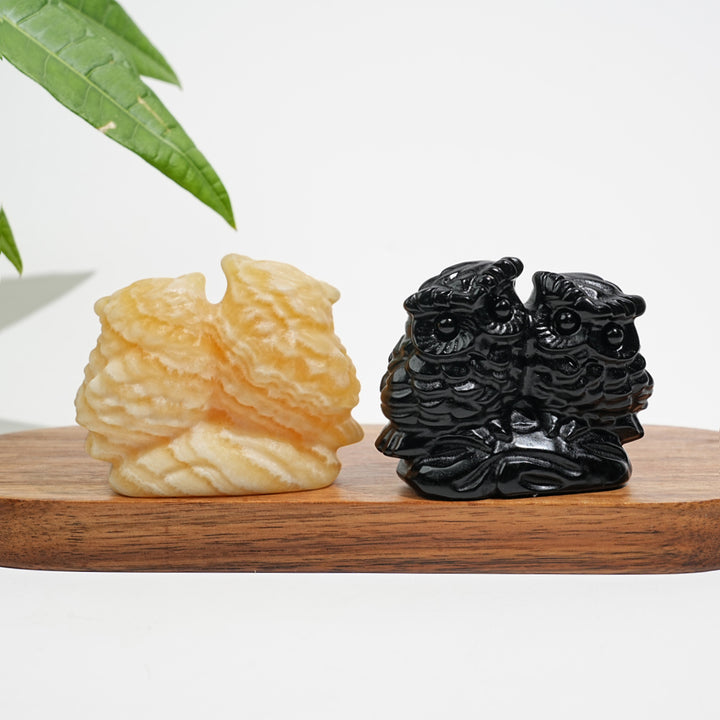 Natural Crystal Couple Owl Embrace Carving