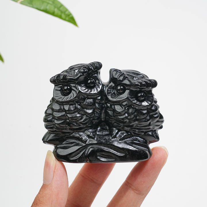 Natural Crystal Couple Owl Embrace Carving