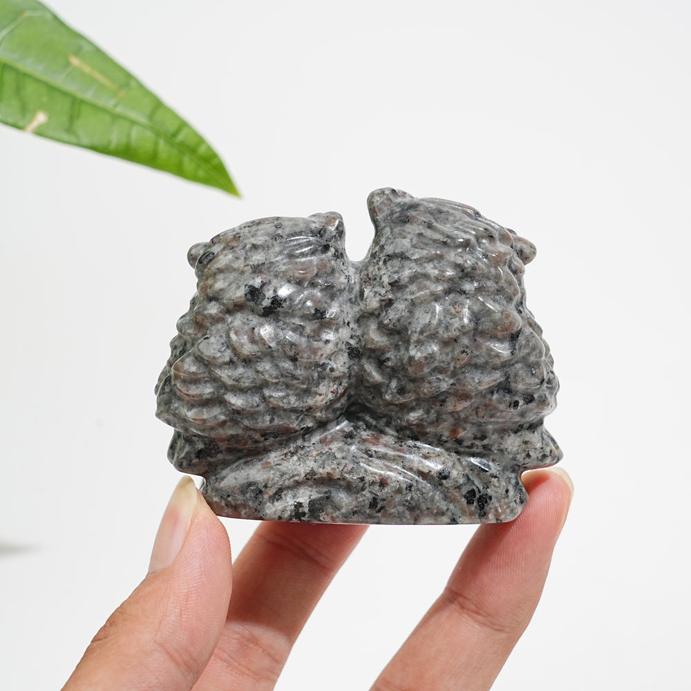 Natural Crystal Couple Owl Embrace Carving