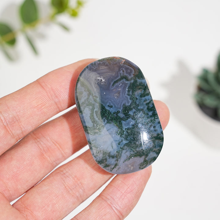 Natural Crystal Moss Agate Palm Stone