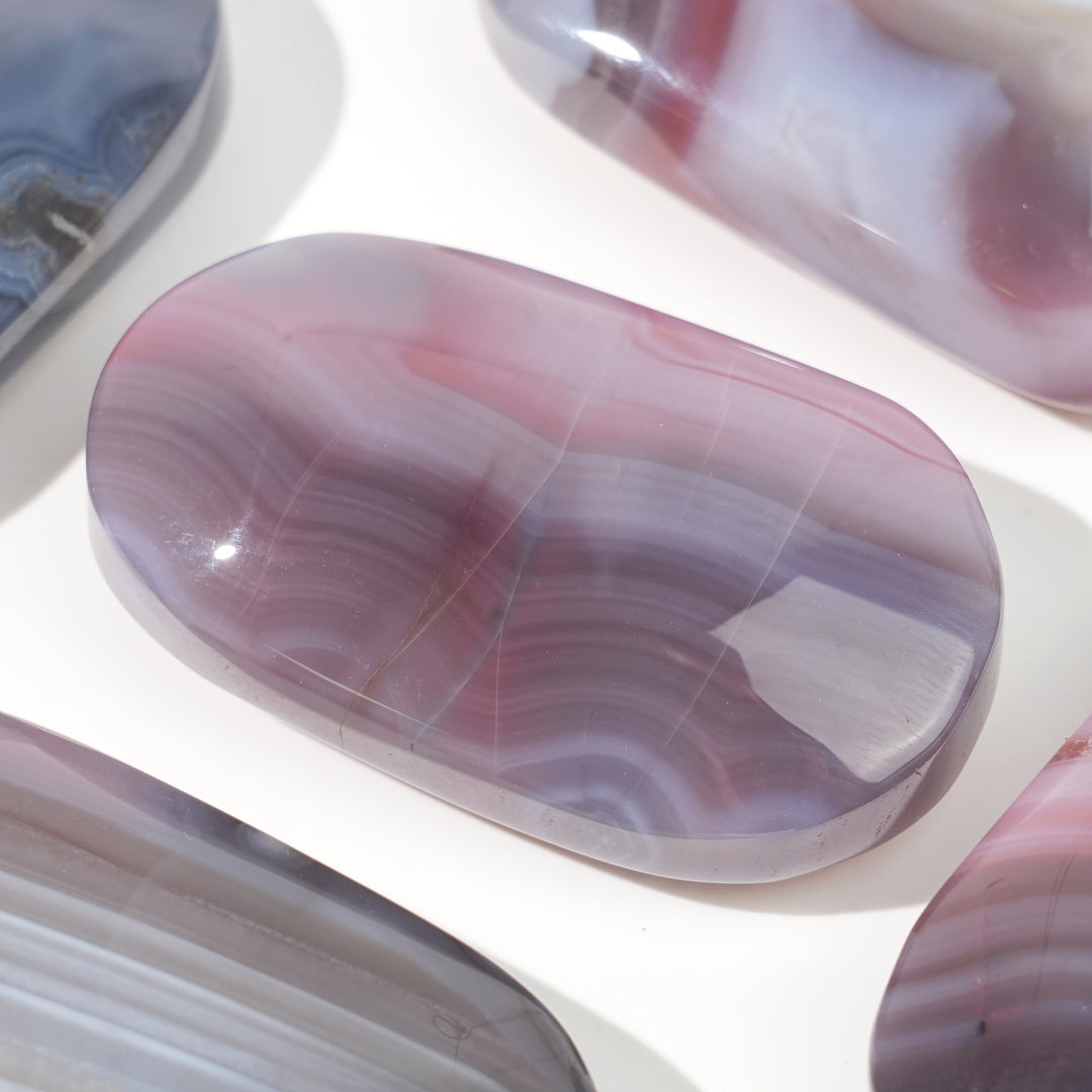 Natural African Red Agate Palm Stone