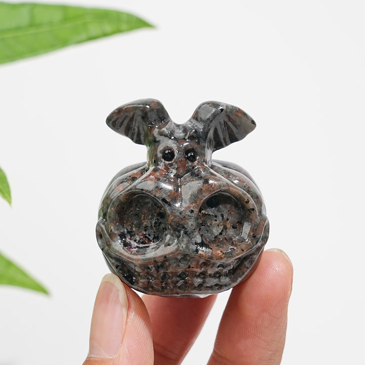 Natural Crystal Adorable Pumpkin Bat Carving