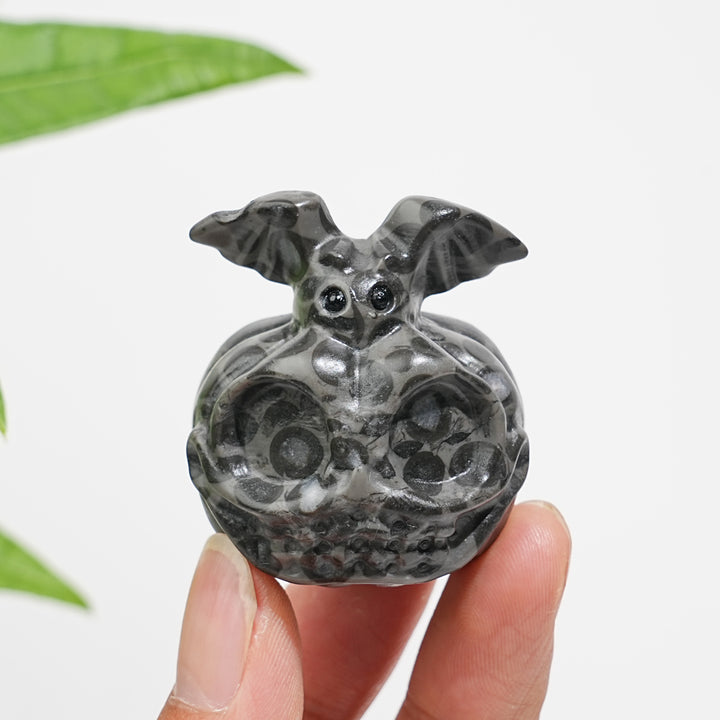 Natural Crystal Adorable Pumpkin Bat Carving