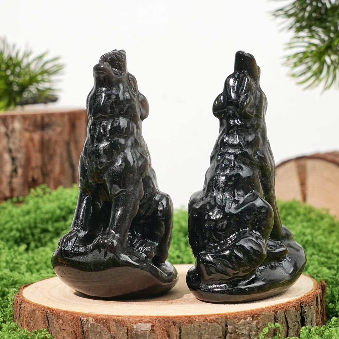 Natural Crystal Carving Howling Wolf