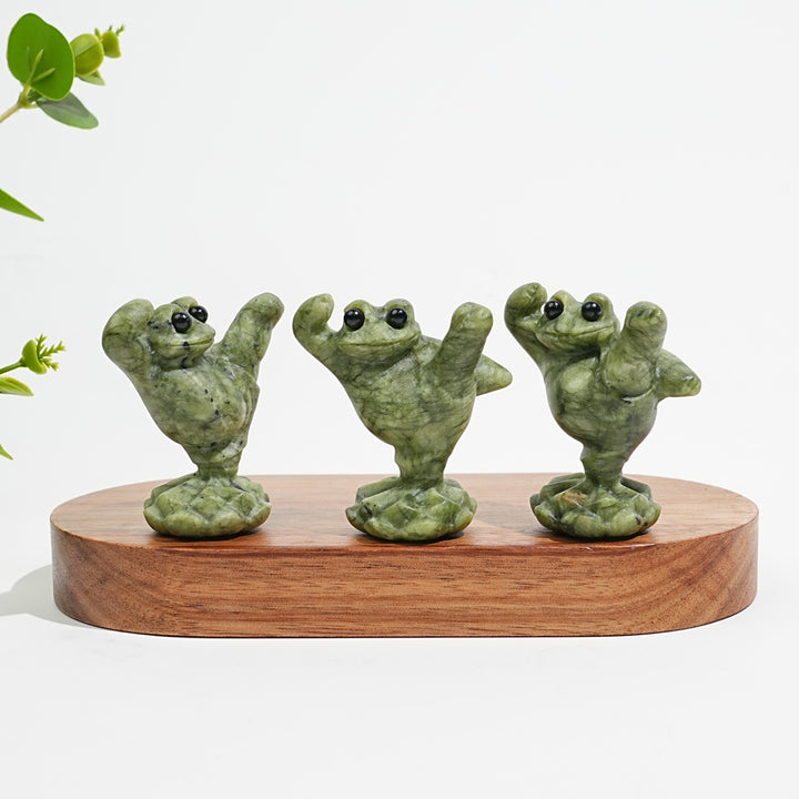 Natural Crystal Carving Serpentine Kung Fu Frog