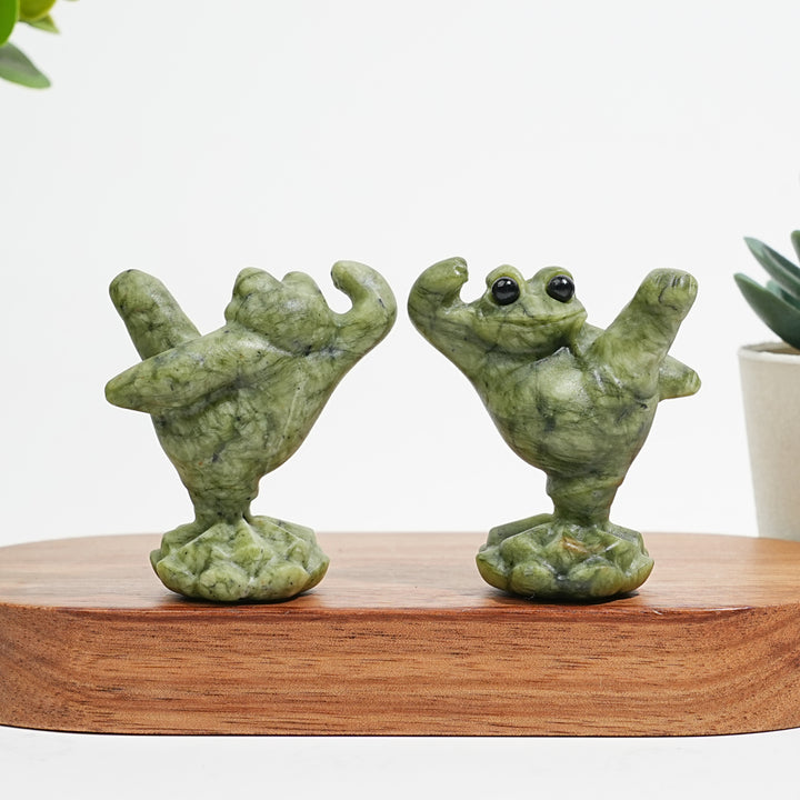 Natural Crystal Carving Serpentine Kung Fu Frog