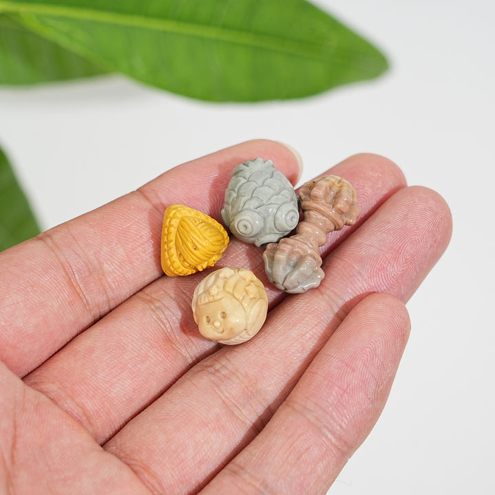 Natural Crystal Alashan Agate Mini Theme Carving