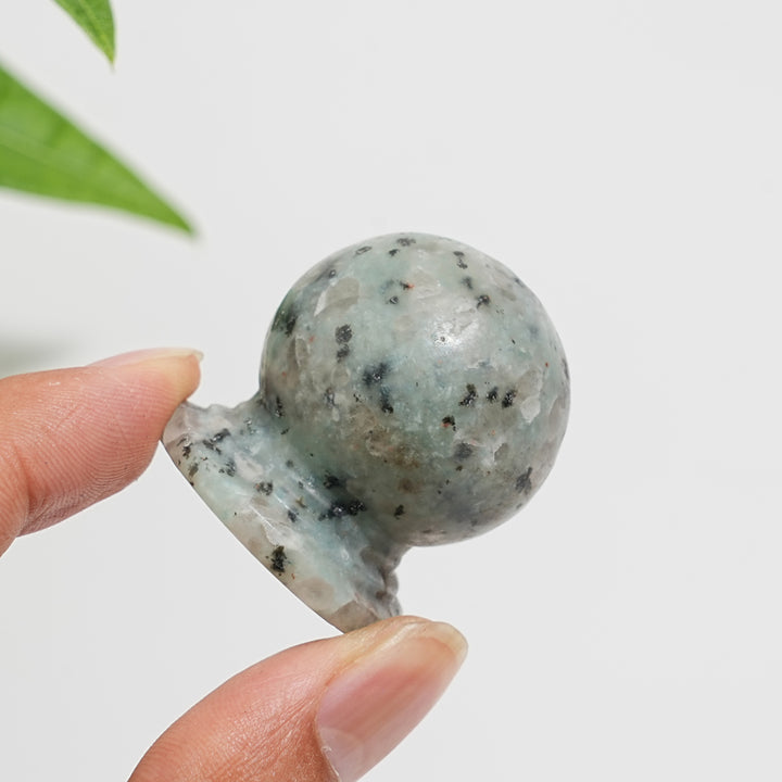 Natural Kiwi Jasper Roadblock Stone Piers Carving