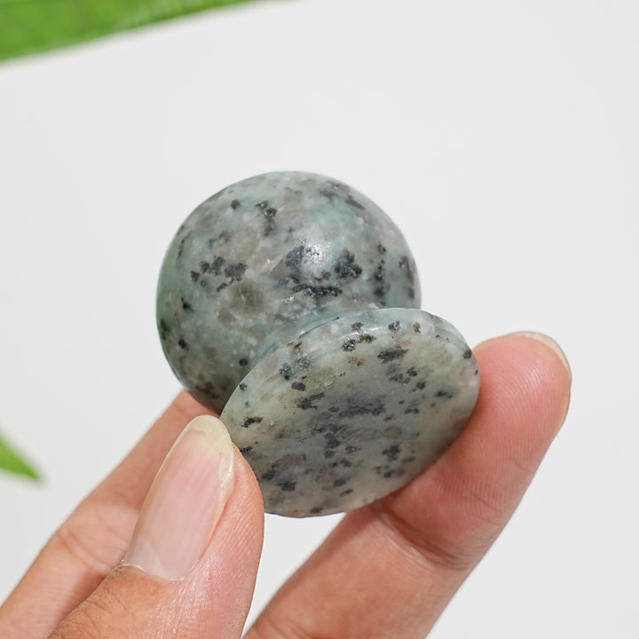 Natural Kiwi Jasper Roadblock Stone Piers Carving