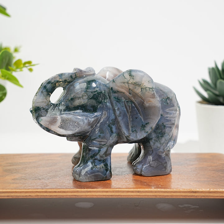 Unique,Natural Moss Agate Elephant Carving