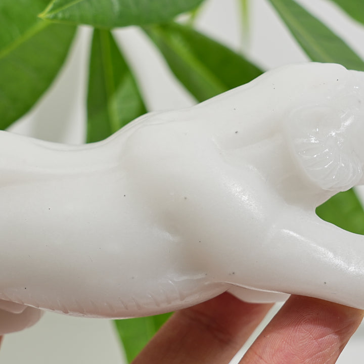 Natural Crystal White Jade Tiger Carving