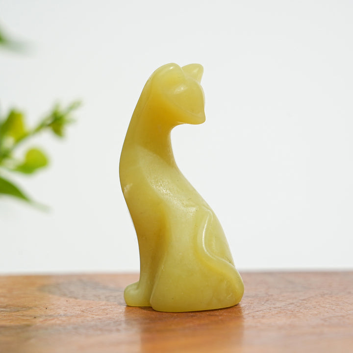 Natural Crystal Carving Looking Back Cat