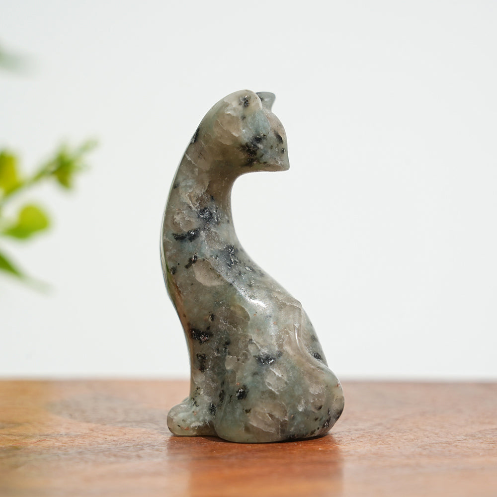 Natural Crystal Carving Looking Back Cat