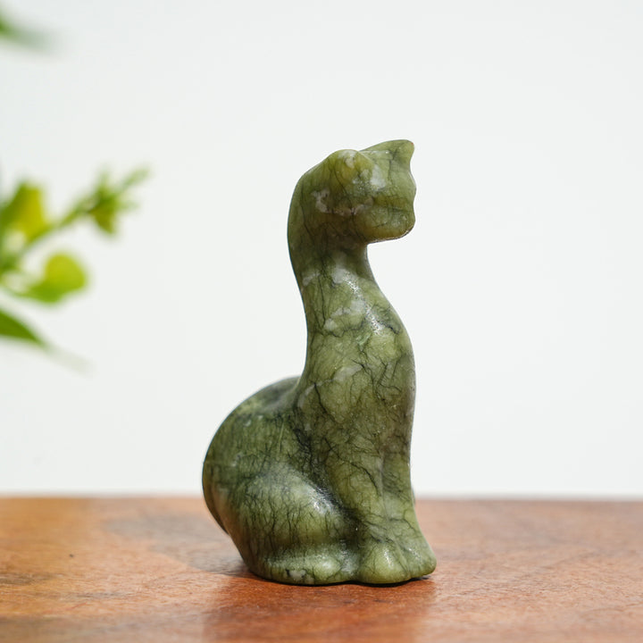Natural Crystal Carving Slender Cat