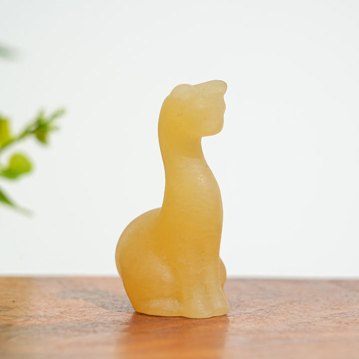 Natural Crystal Carving Slender Cat