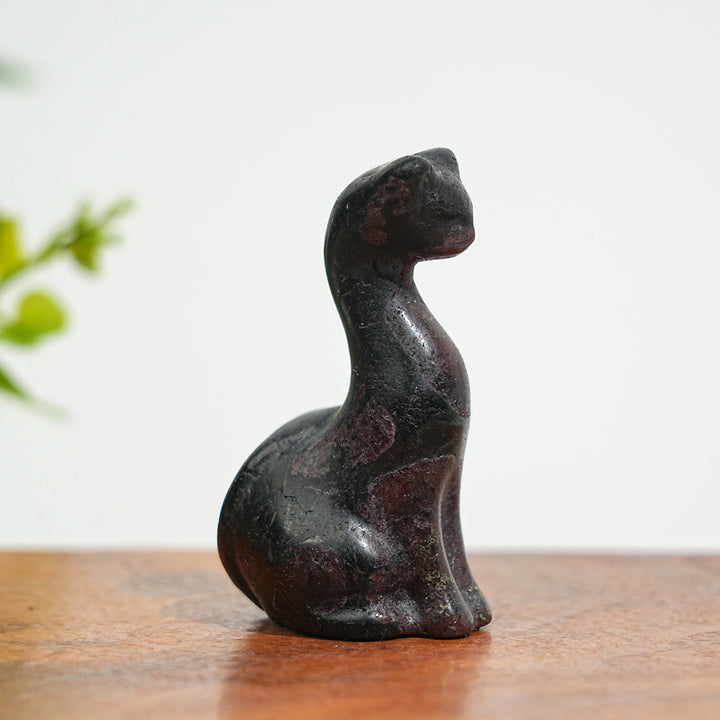 Natural Crystal Carving Slender Cat