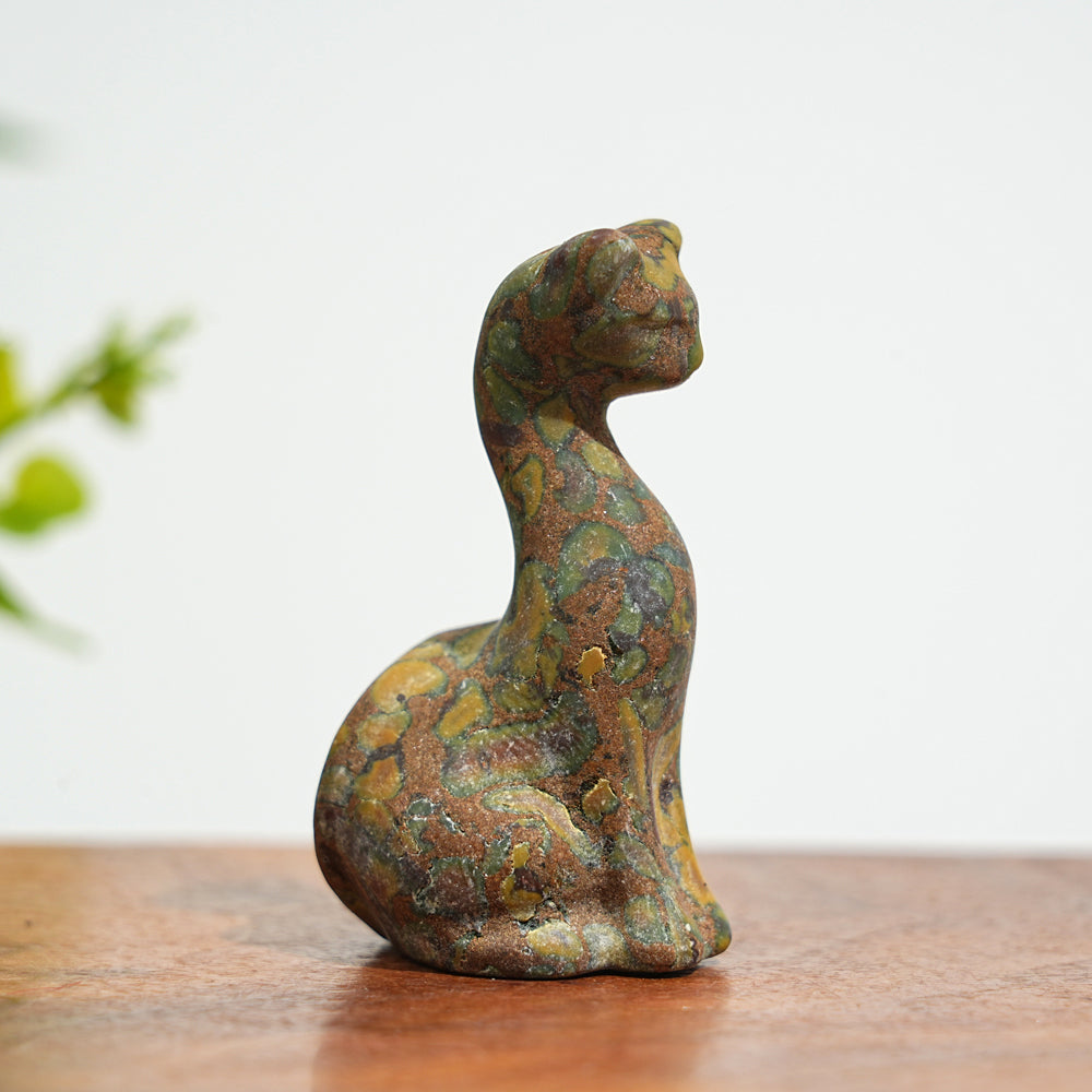 Natural Crystal Carving Slender Cat