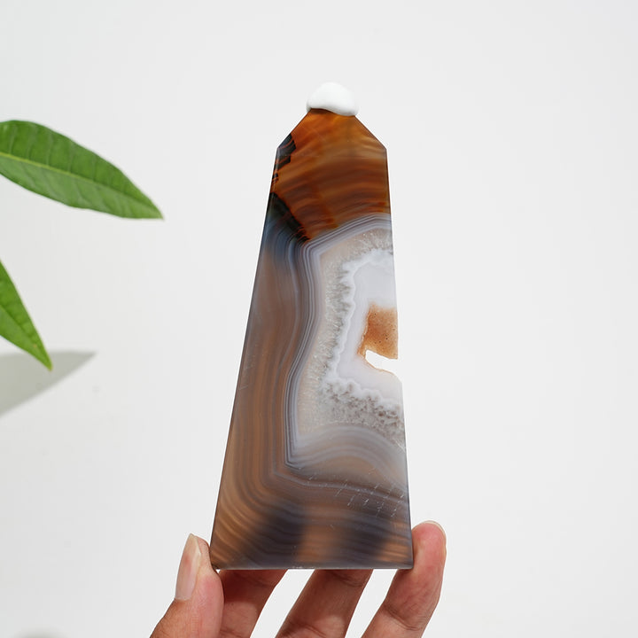Unique,Natural Crystal Exquisite Agate Geode Point