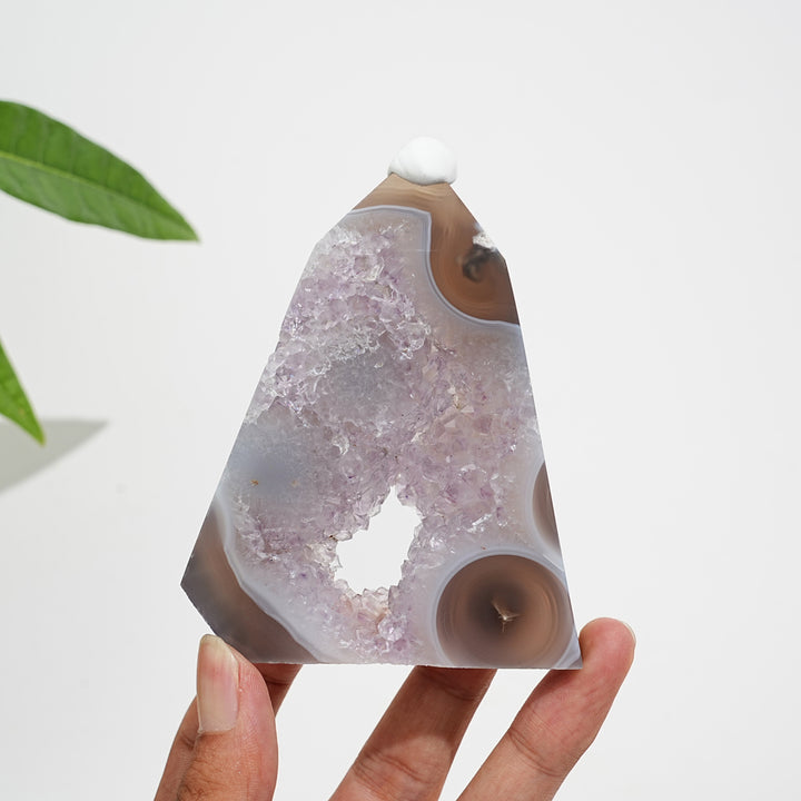 Unique,Natural Crystal Exquisite Agate Geode Point