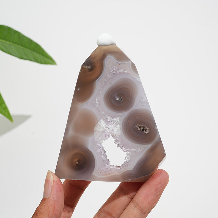 Unique,Natural Crystal Exquisite Agate Geode Point