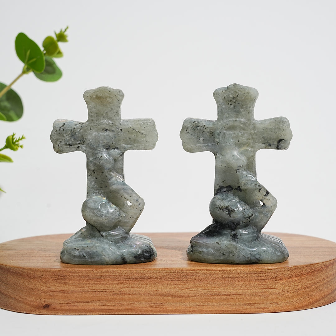 Natural Crystal Carving Skull Cross