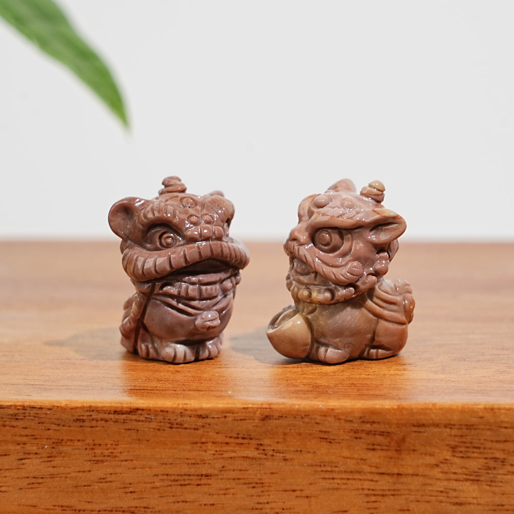 Natural Crystal Alashan Agate Lion Dance Mini Carving