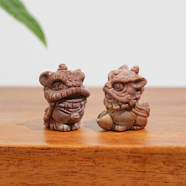 Natural Crystal Alashan Agate Lion Dance Mini Carving