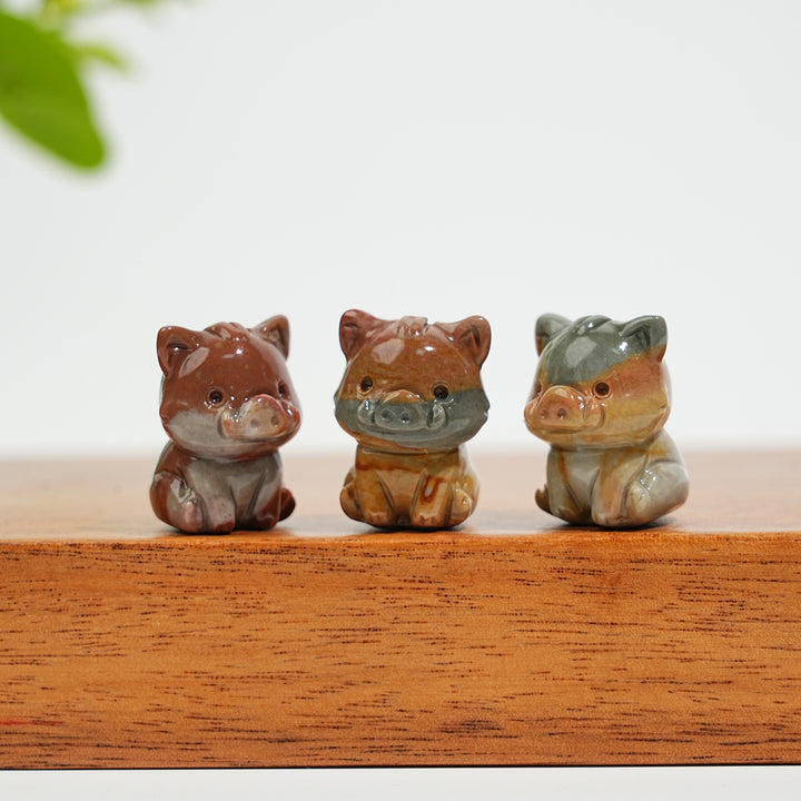 Natural Crystal Alashan Agate Porcupine Carving