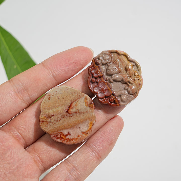 Natural Crystal Alashan Agate Fox Plaque Carving