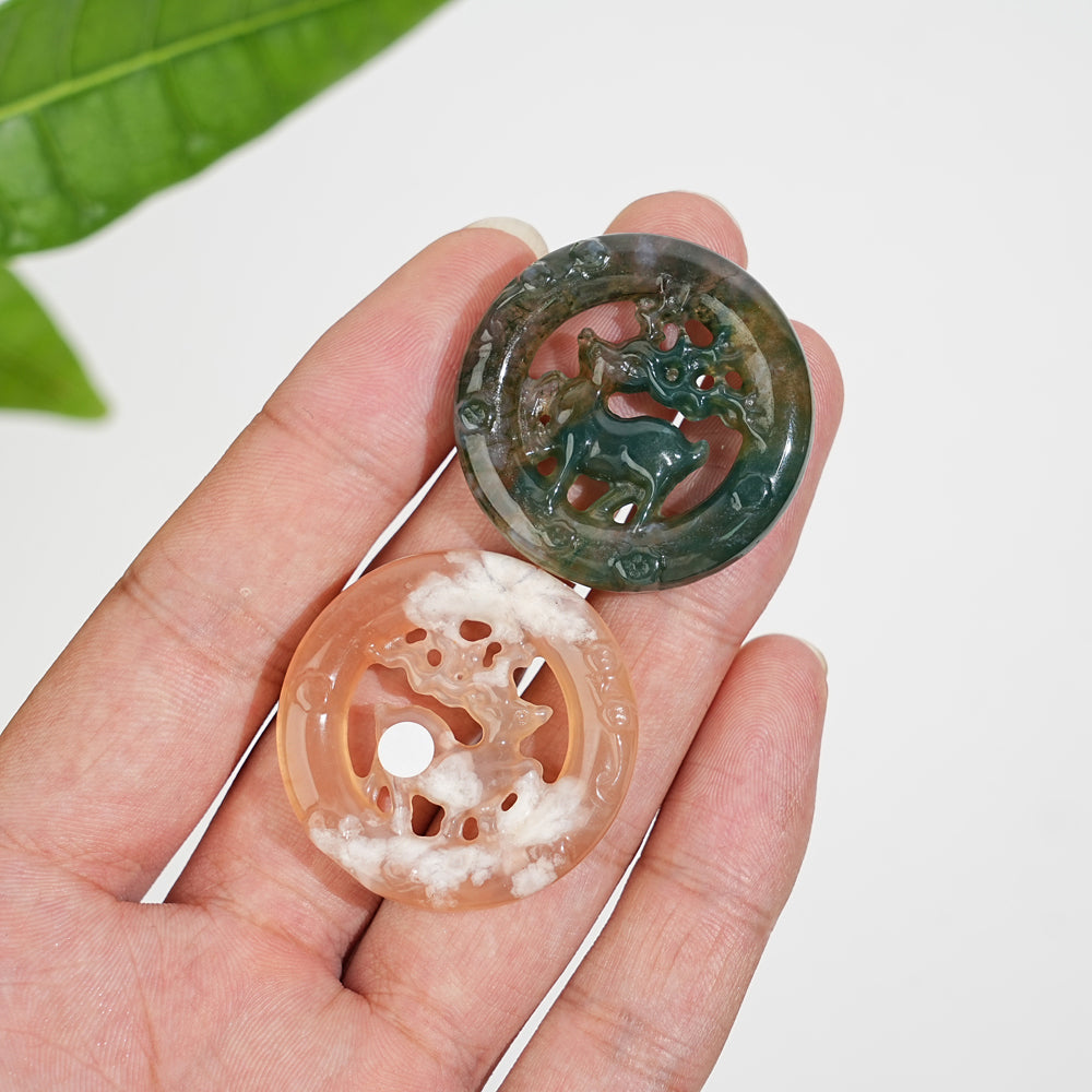 Natural Crystal Hollow Cut Deer Circle