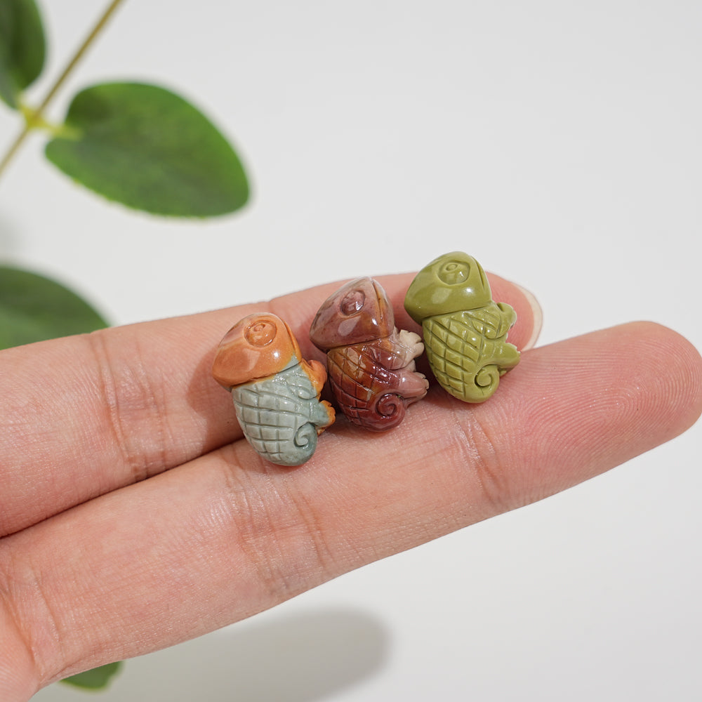 Natural Crystal Alashan Agate Chameleon Carving