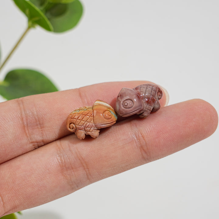 Natural Crystal Alashan Agate Chameleon Carving