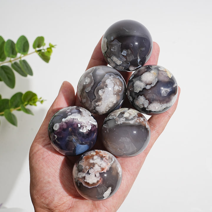 Natural Crystal Exquisite Black Flower Agate Sphere