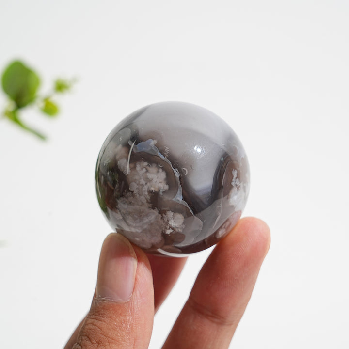 Natural Crystal Exquisite Black Flower Agate Sphere