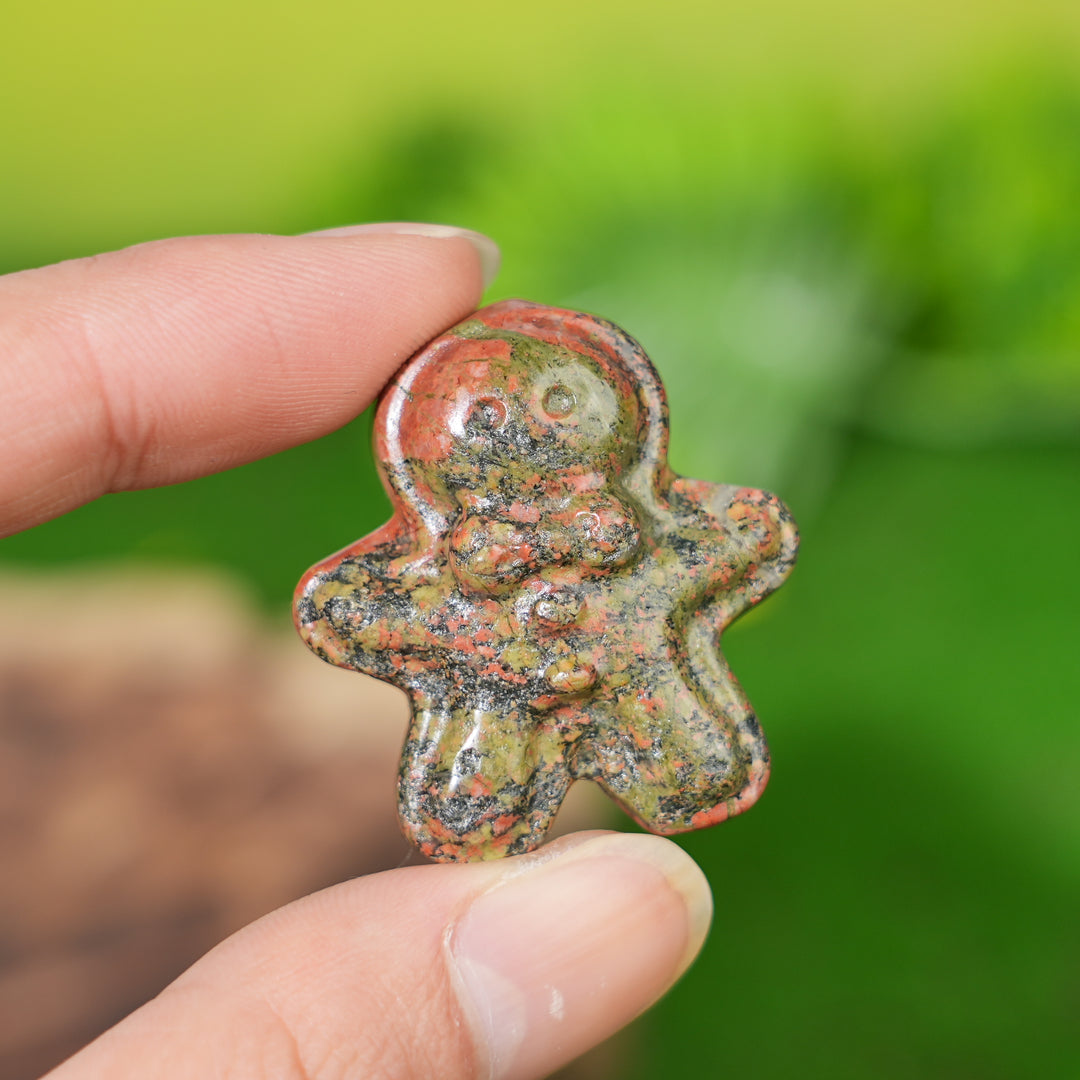 Natural Crystal Carving Gingerbread Man