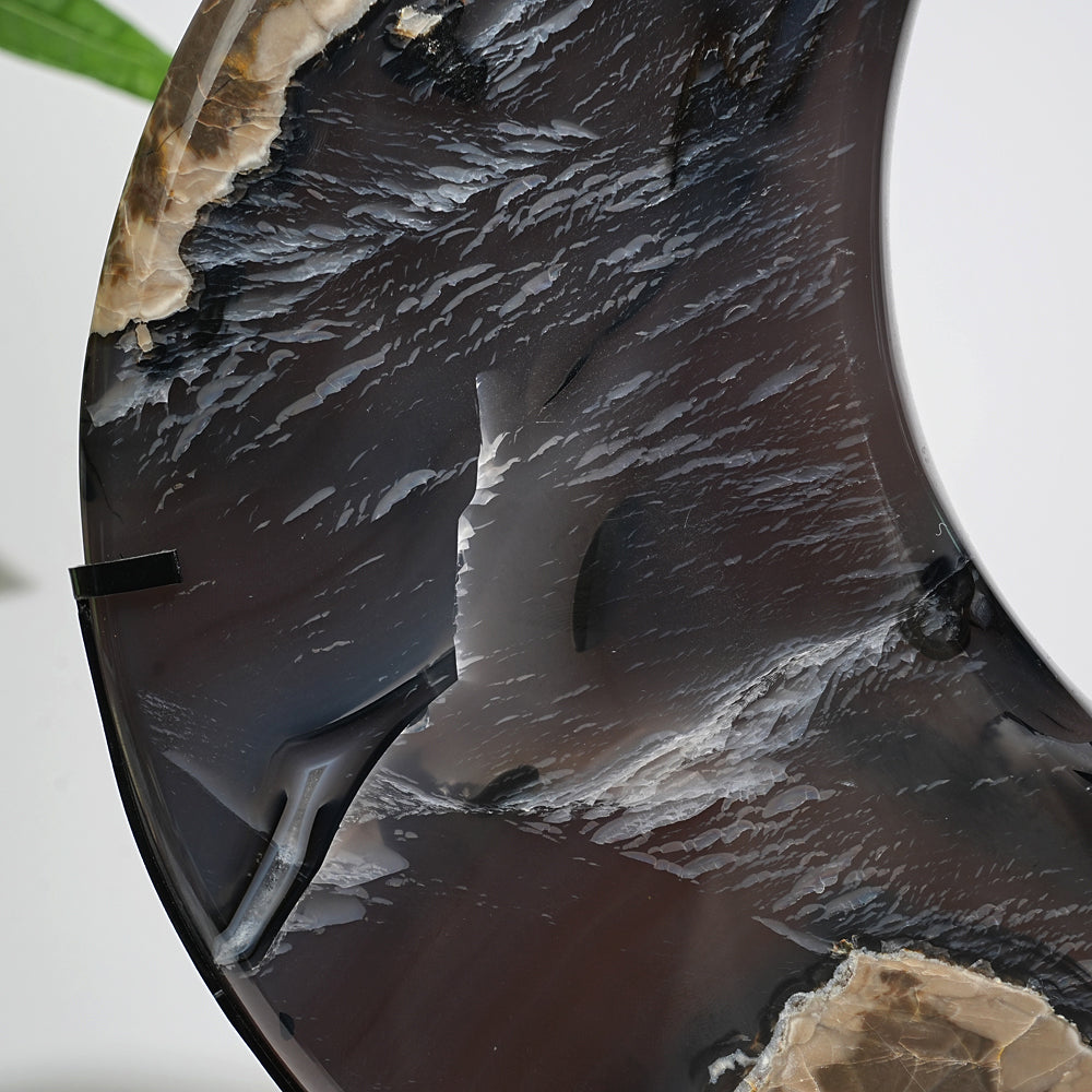Unique,A Slightly Imperfect Natural Crystal Volcanic Agate Moon