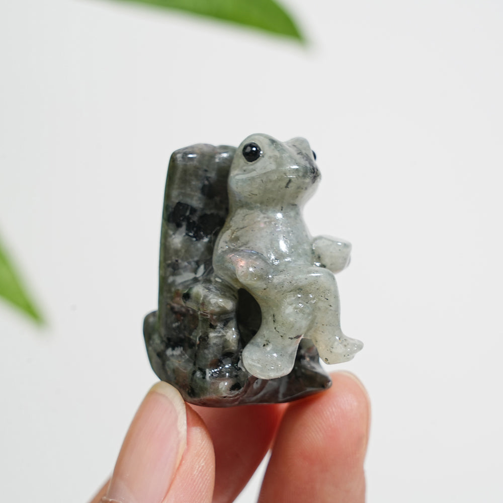 Natural Crystal Relaxing Frog On Lounge Chair Carving