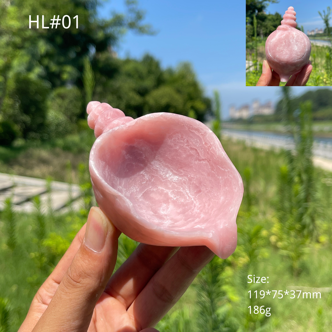 Unique,Natural Crystal Conch Carving