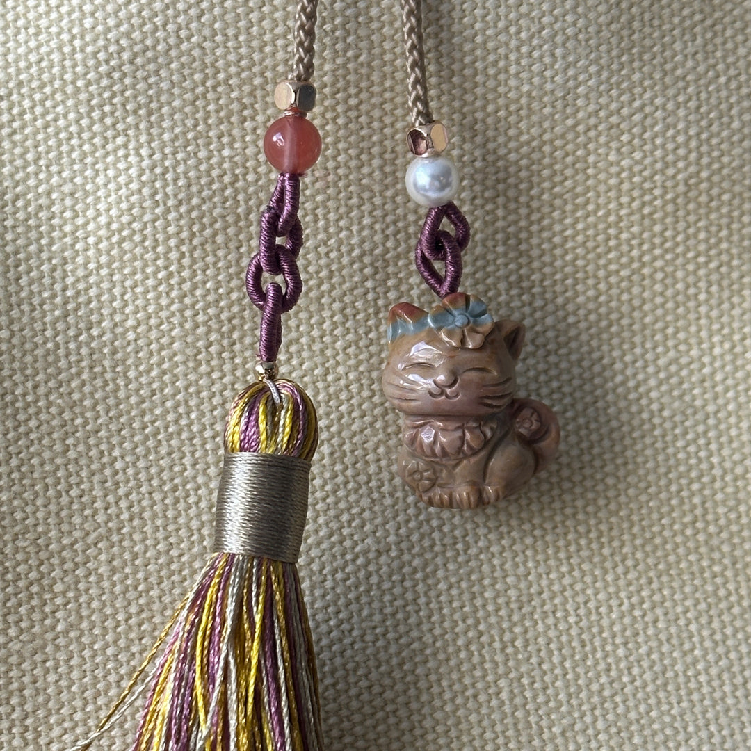 Natural Alashan Agate Cat Pendant